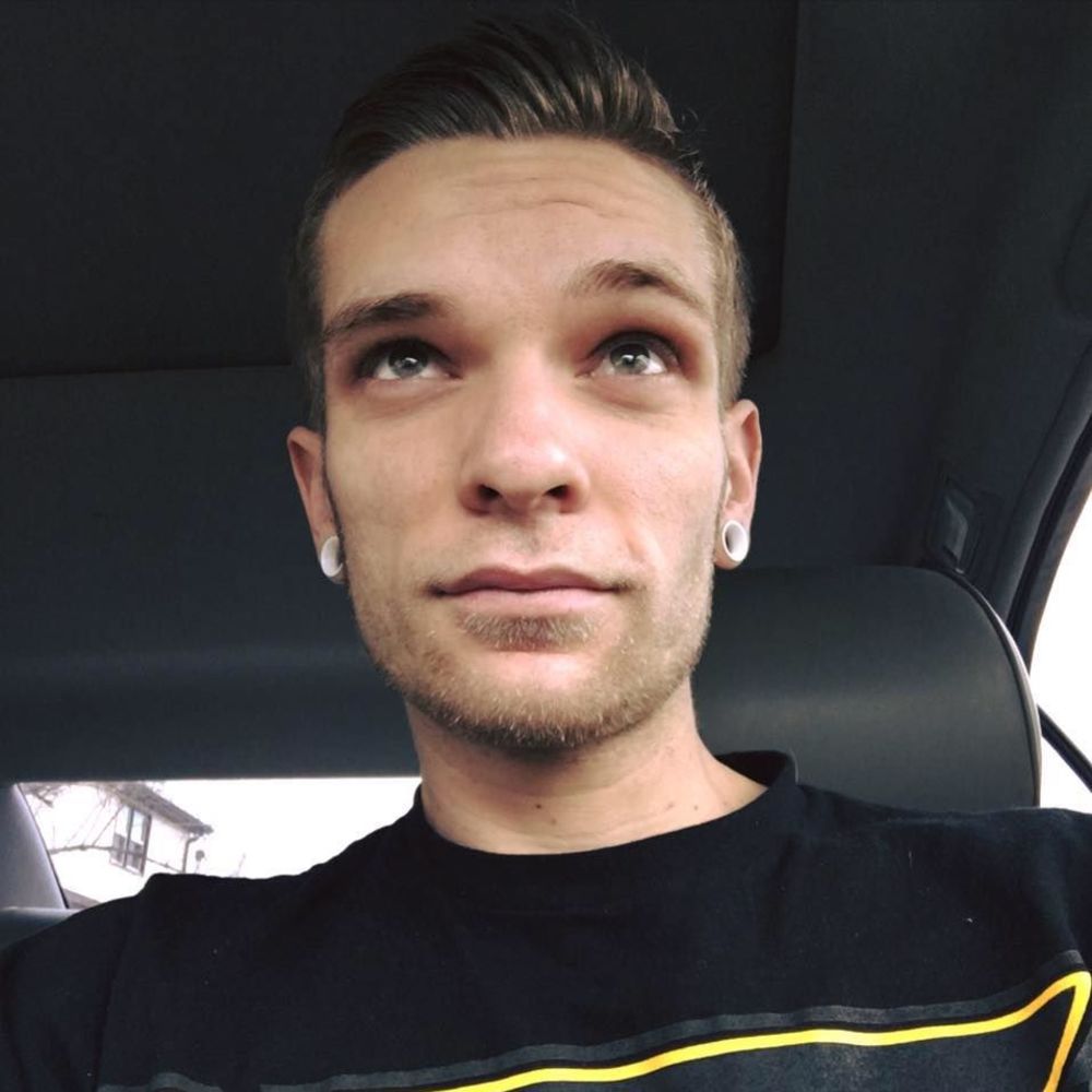 Meet your Posher, Cody